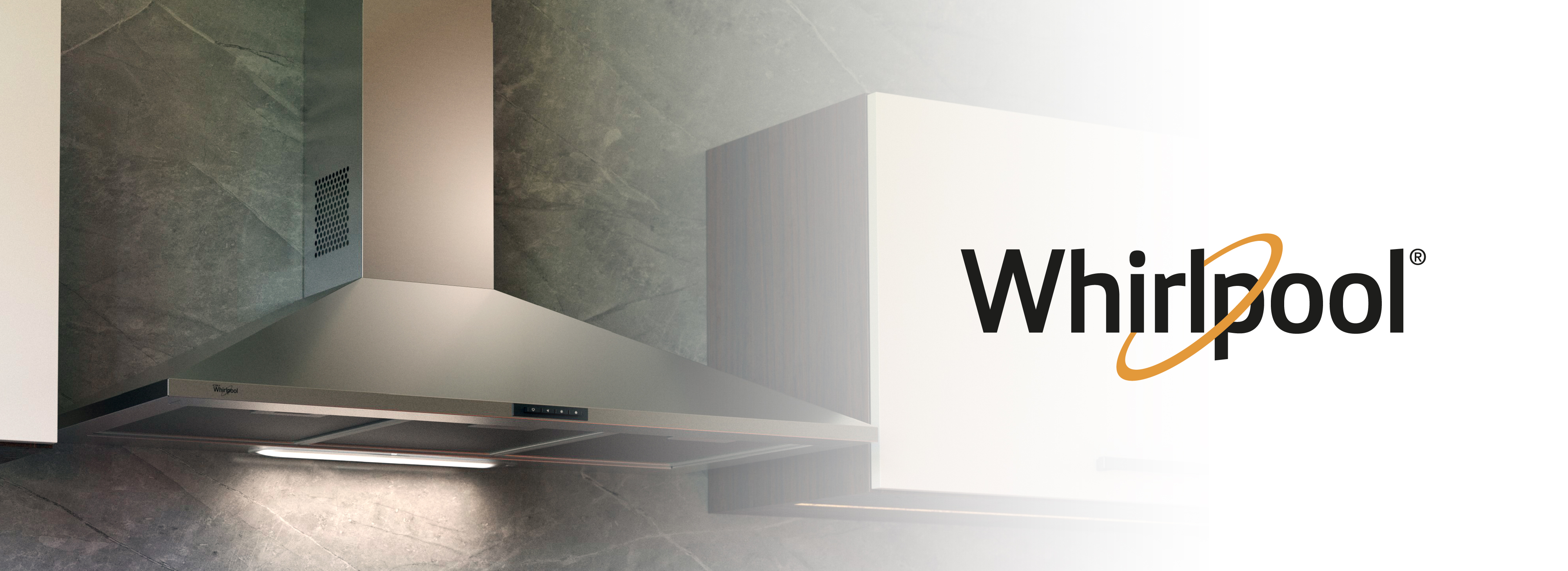 Nevecón 4 puertas Whirlpool con espacios adaptable y anaqueles convertibles de refrigerador a congelador.